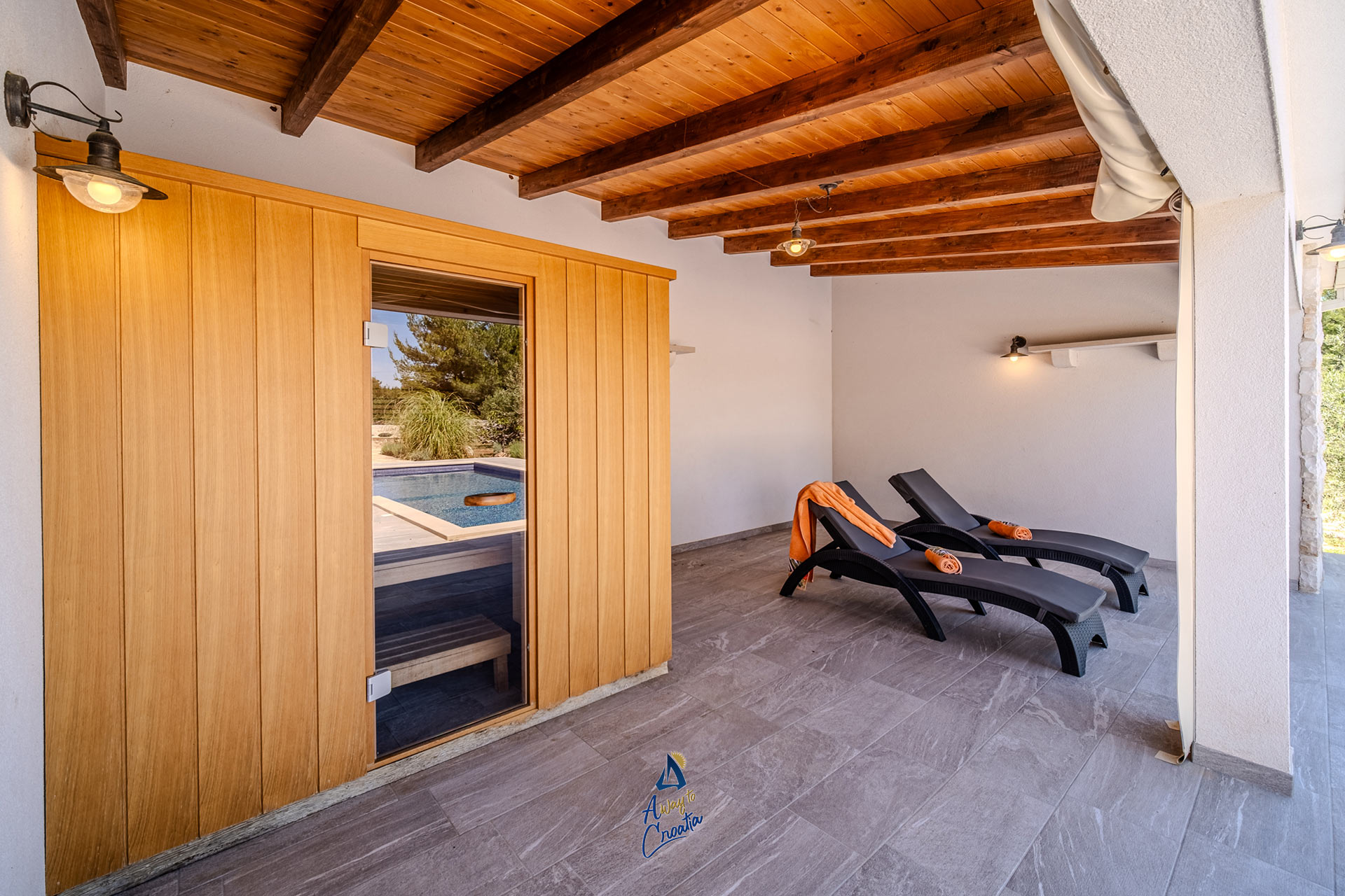 F96b7b11d7b44e81a0fd9b1c67397832