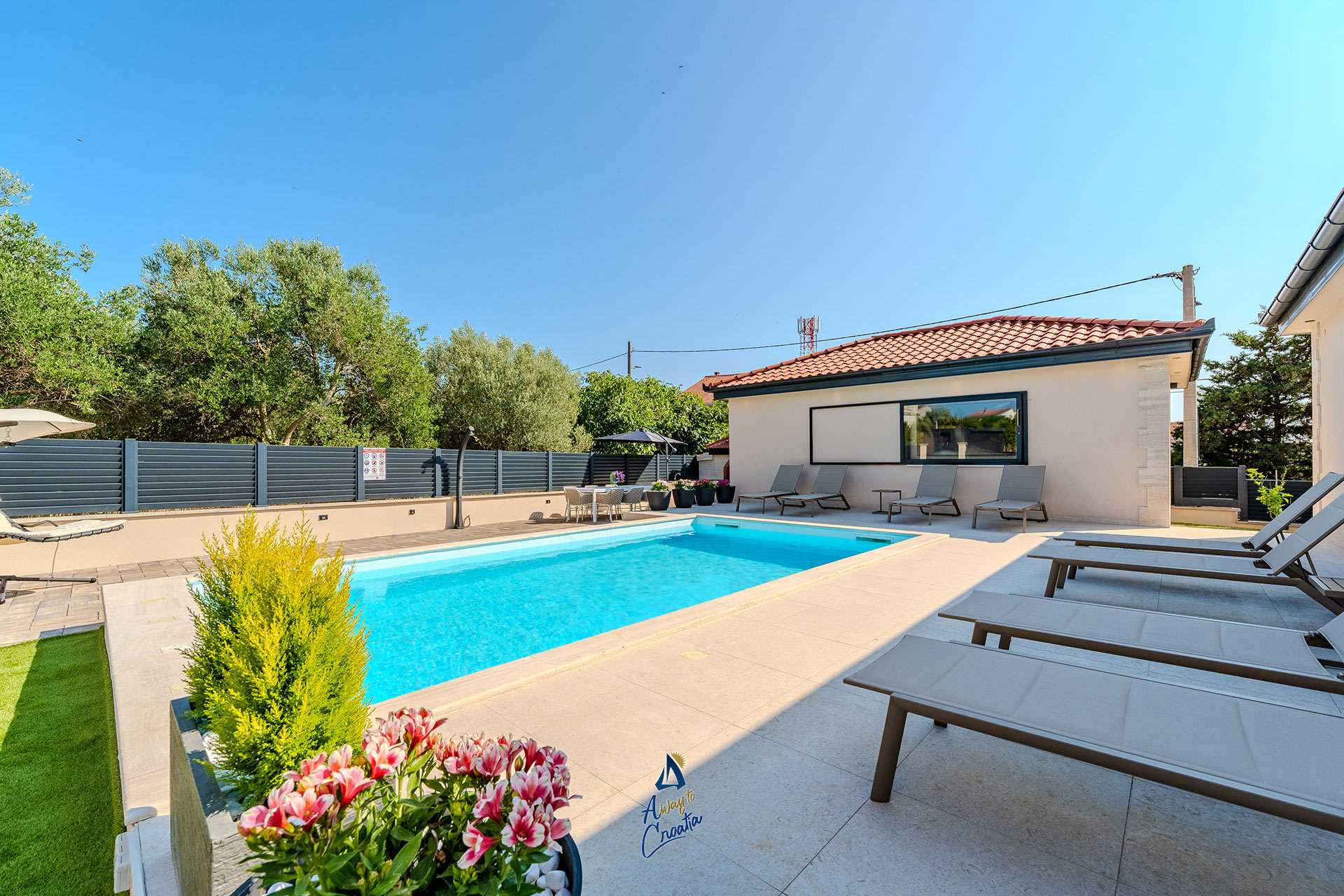 2696fa00d14d4afd88b6d1709ee8105d