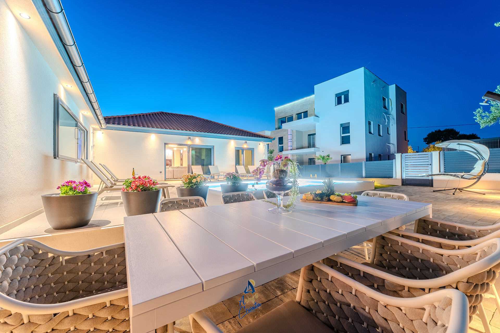 Bfcd4d139845408c9e8f356272b7502e