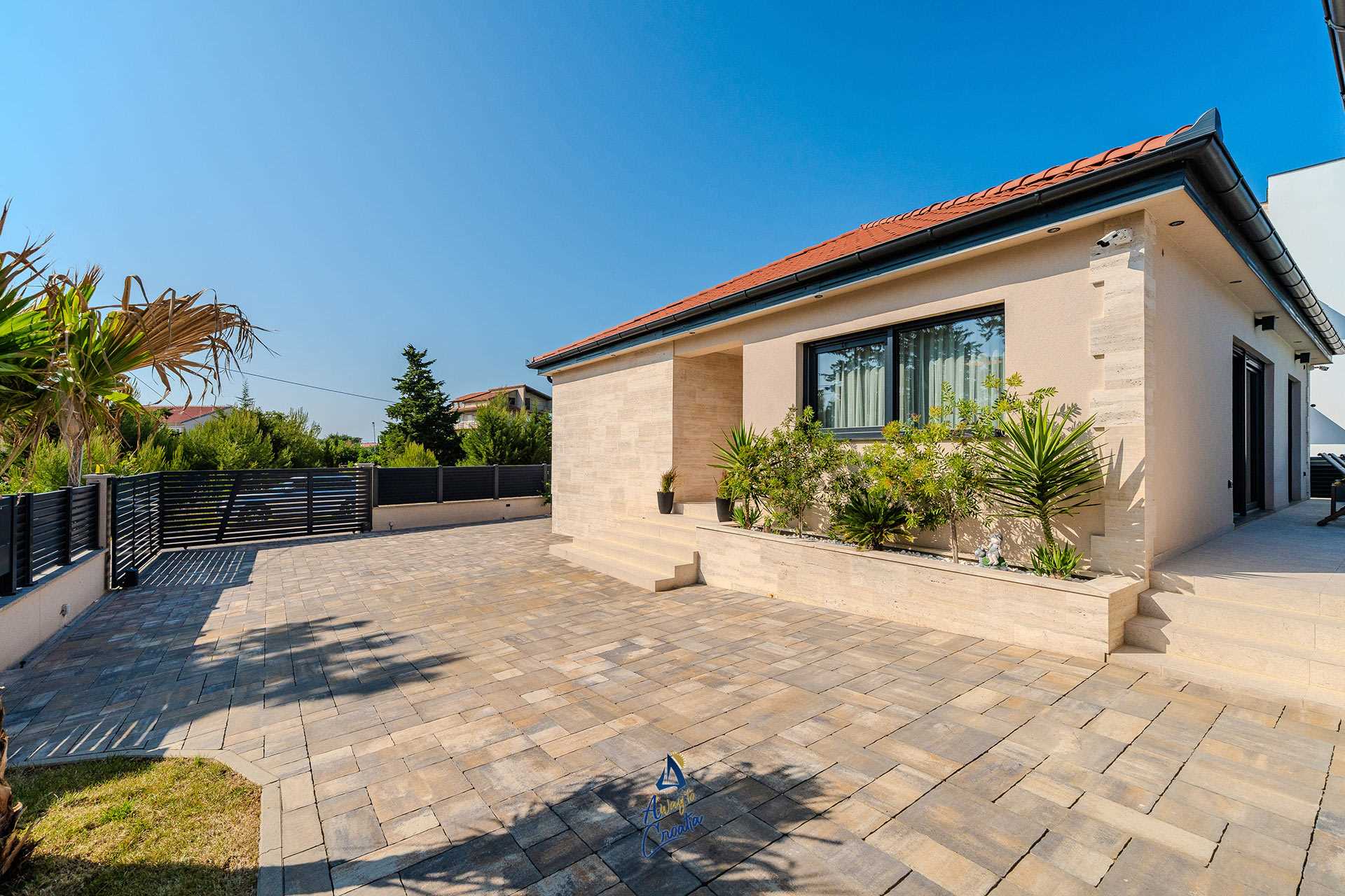 D017968b80c04ee6bc5f63c8779a9642