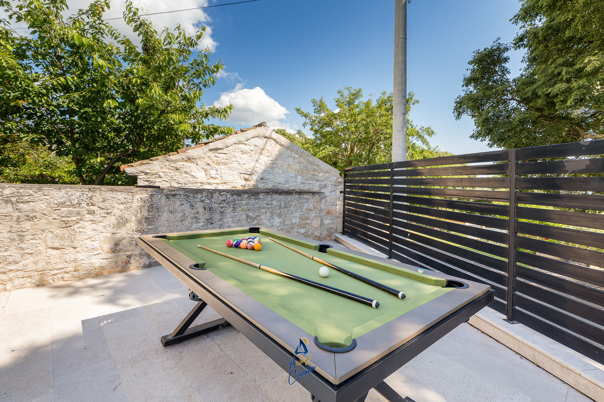 3c732f2d51c9422f9846233cacf37651