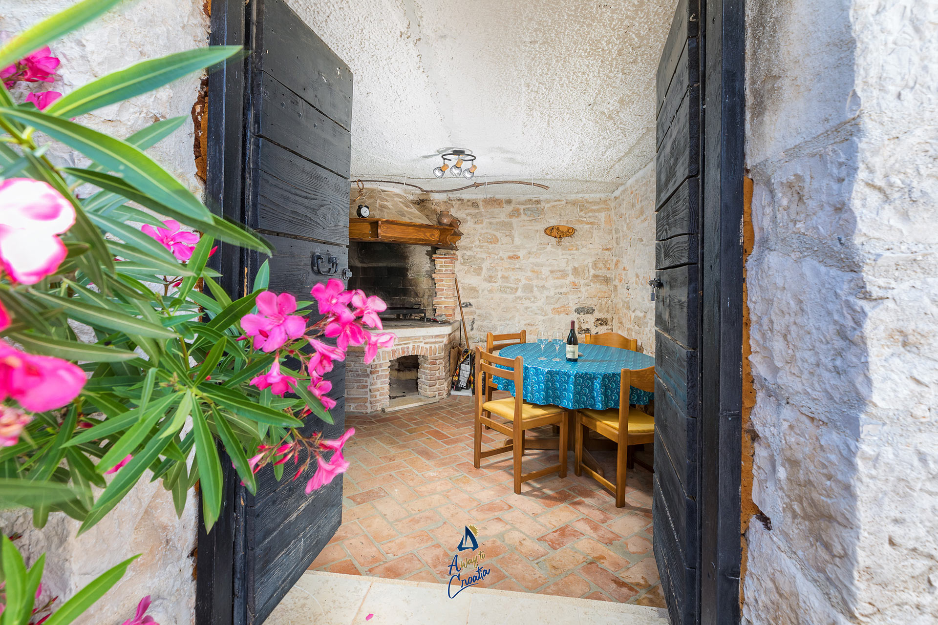 5a62132c8e9943018f14cbf7b50df401