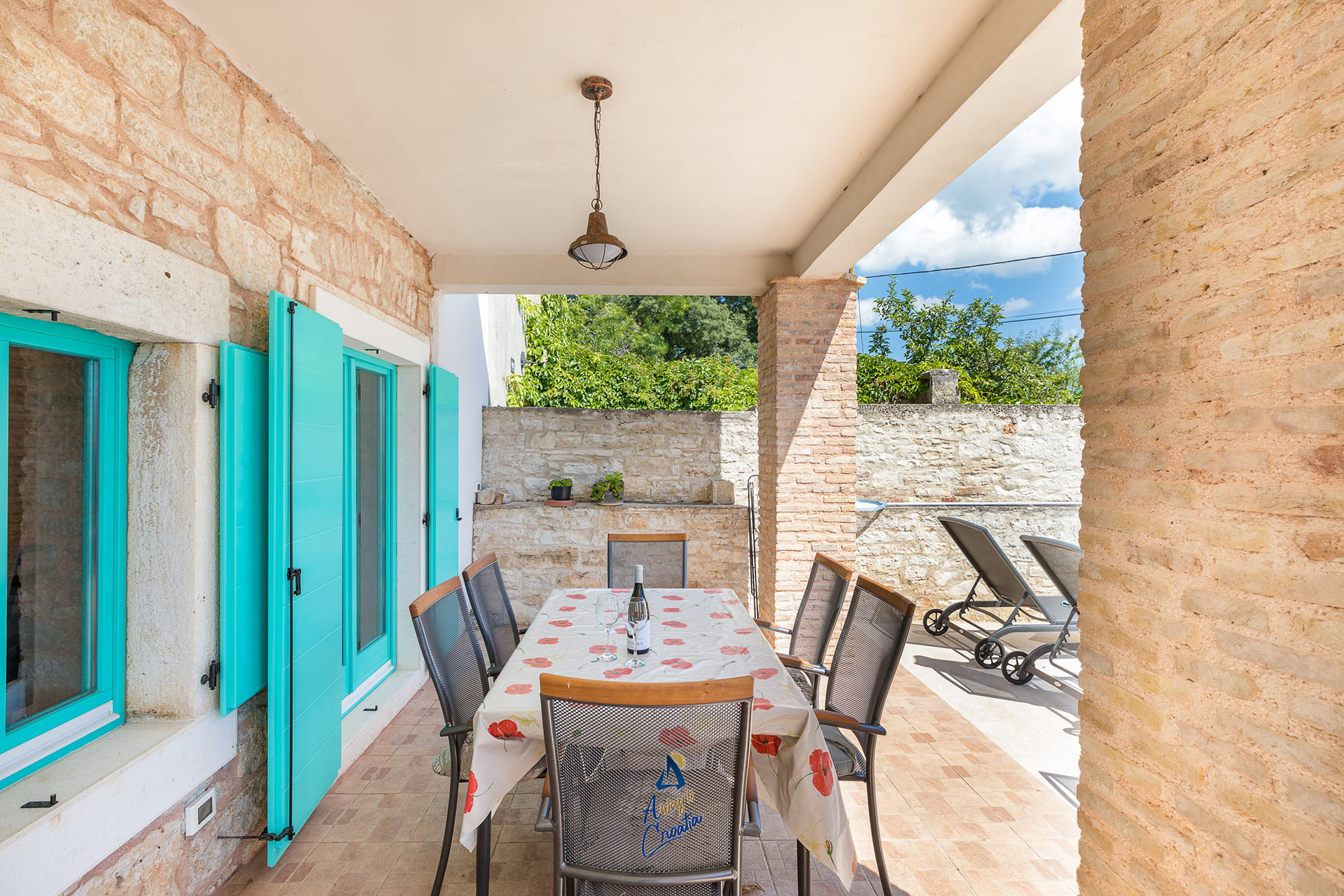 838b22b09be843229103377baeb3ffbf