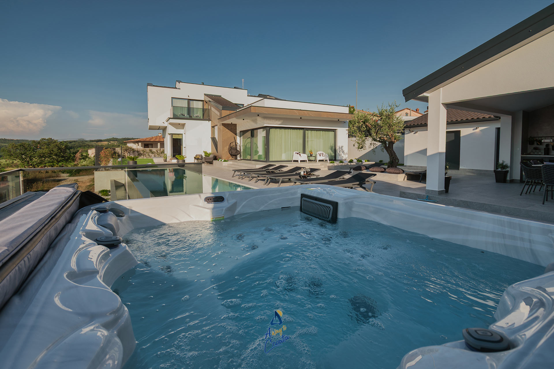 Villa_KIM_00_bazen-07.jpg C25c98eaae8249b0aef0dcccd6c918e8