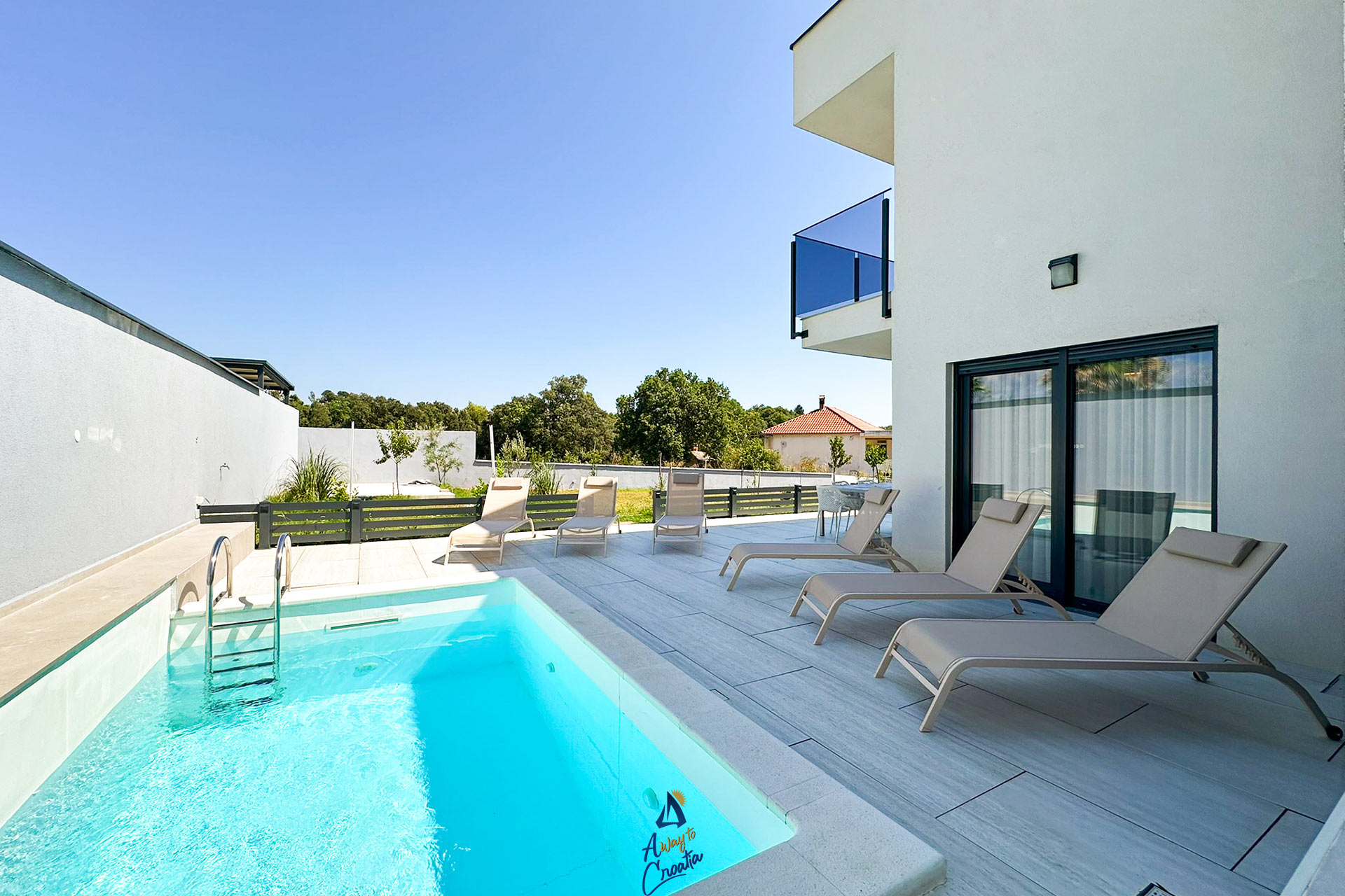 Villa-Sorelle-1_3-BR-Villa-with-pool-close-to-beaches_near-Zadar_02.jpg 637564b12eeb4af4ac03116b62ac924c